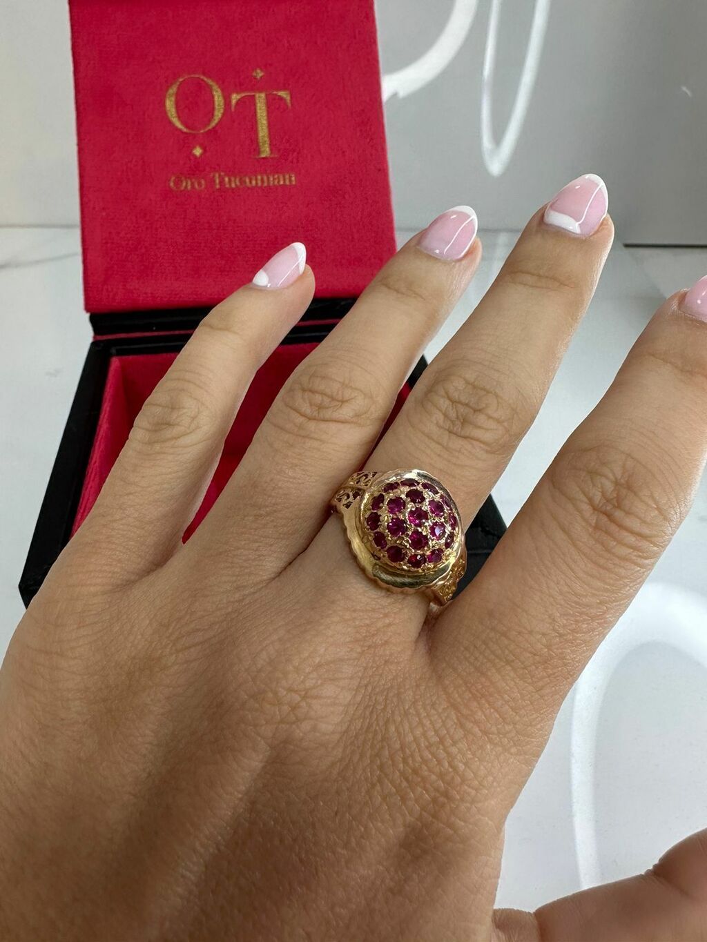 Anillo Frutilla grande Comprar en Oro Tucuman