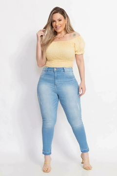 Calça Jeans Feminina Skinny Midi Plus Size Biotipo Cintura Alta