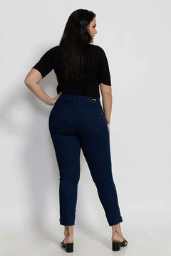 Calça Jeans Feminina Plus size Biotipo Cintura Média - comprar online