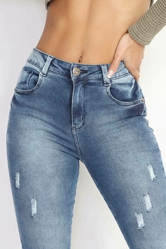 Calça Jeans Feminina Skinny Biotipo Cintura média na internet