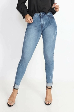 Calça Jeans Feminina Skinny Midi Biotipo Cintura média na internet