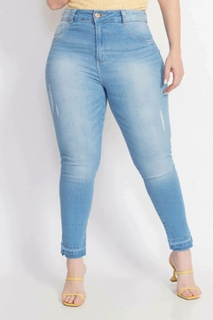 Calça Jeans Feminina Skinny Midi Plus Size Biotipo Cintura Alta - Mulher Estilo