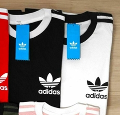 Imagen de Remera Retro” Adidas”