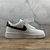 Nike Air Force 1 Low Essential Black Gold na internet