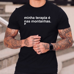 T-Shirt minha terapia é nas montanhas