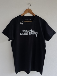 T-Shirt Pouca Mídia, MUITO TREINO