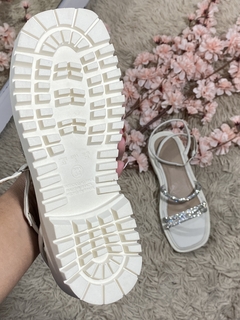 FLATFORM LUIZA com STRASS na internet