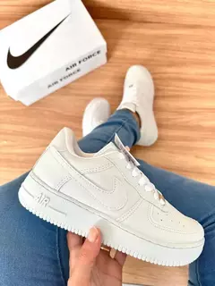 NIKE AIR FORCE - BRANCO