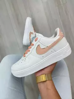 AIR FORCE PREMIUM BRANCO E ROSA