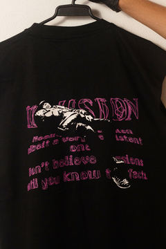 Remera Sin Mangas "ILLUSION" en internet