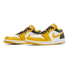 Air Jordan 1 Low Taxi