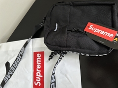 Bag Supreme (ss18) na internet