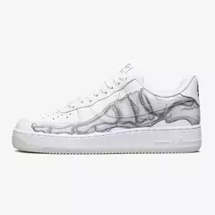 Nike Air Force 1 Low Skeleton na internet