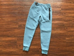 Nike Tech Fleece Baby Blue & White na internet