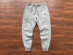 Nike Tech Fleece Grey - comprar online