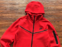 Nike Tech Fleece Red na internet