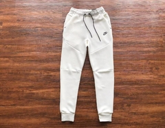 Nike Tech Fleece white - comprar online