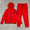 Nike Tech Fleece Red