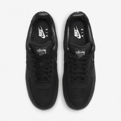 Stussy x Nike Air Force 1 Triple Black na internet