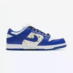 Supreme x Nike SB Dunk Low Hyper Royal - TD Company