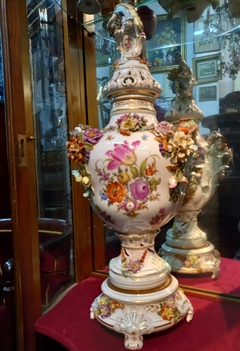 Imagen de Antiguo Potiche Porcelana Dresden Flores