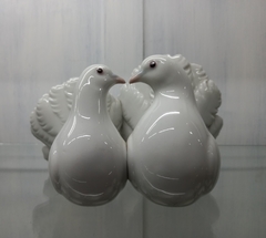 Figura Porcelana Lladro Palomas Blancas - ManyAntiques