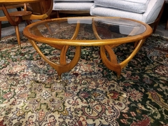 Mesa Ratona Mid Century Oval - tienda online