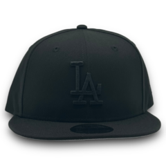 LA BLACK BLACK SNAPBACK