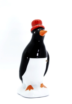 Pinguim de Geladeira Cartola em Porcelana na internet