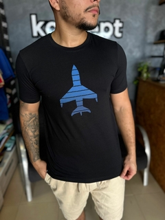 T-SHIRT AERO AVIAO LIST. DEGRADE PRETO - comprar online