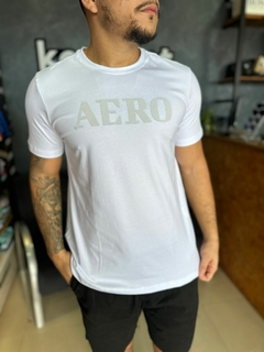 T-SHIRT AERO LISTRADO BRANCA - loja online