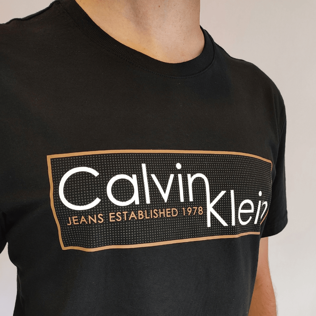T Shirt Calvin Klein - Compre Online
