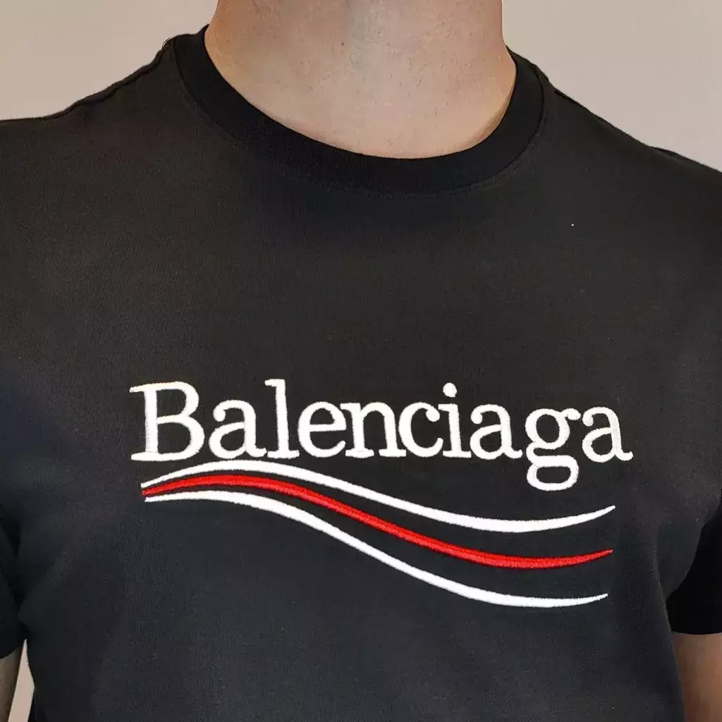 Camiseta Balenciaga Masculina Slim Fit (Soft)