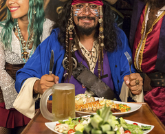 2x1 Pirate Day: Show, Open Bar & Dinner (Grilled Chicken) - online store