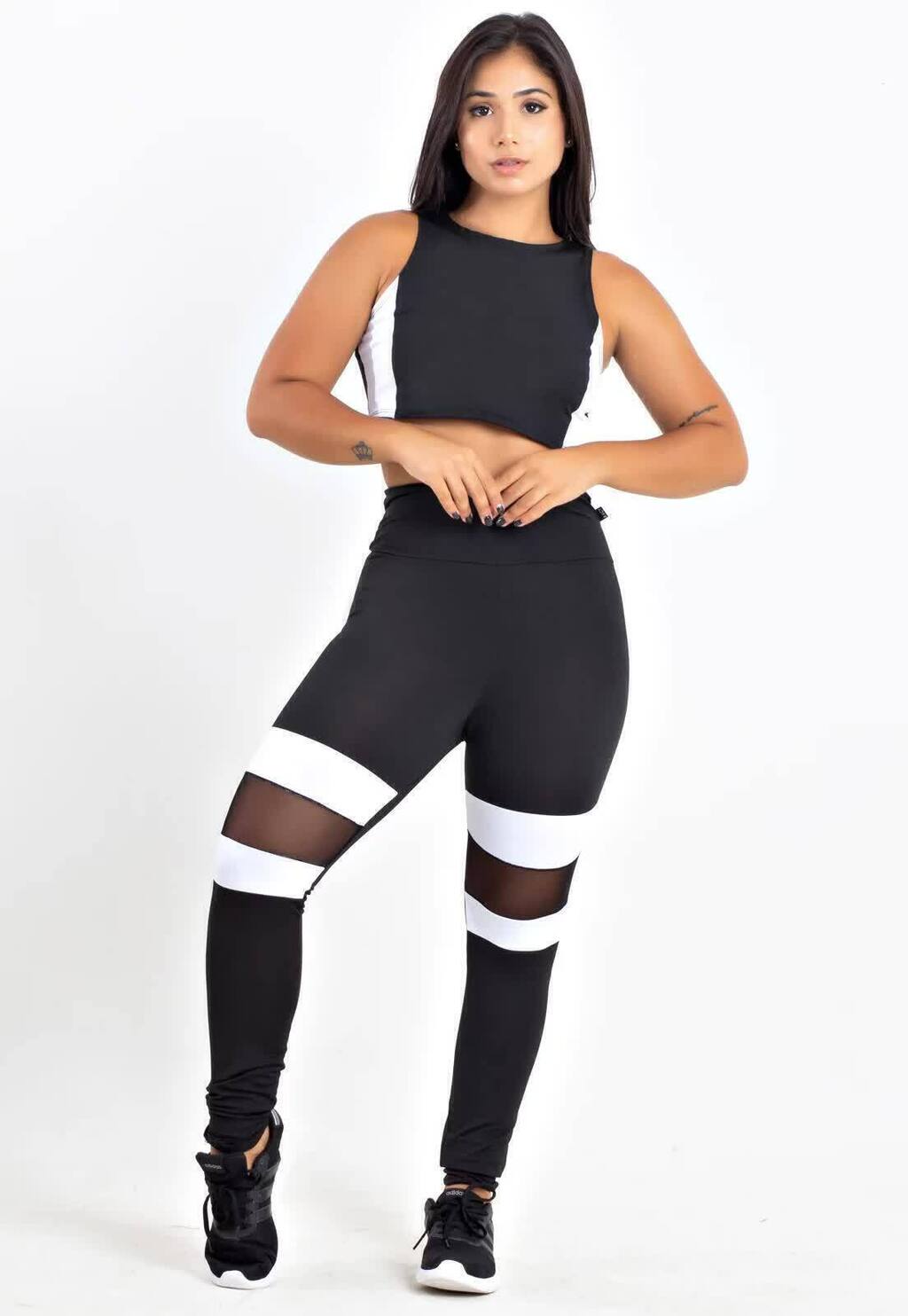 Conjunto Fitness Feminino Short Preto com Branco Cintura Alta e