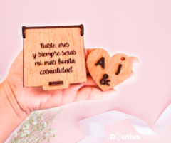 Caja 6X6 cm con frases personalizadas para regalar