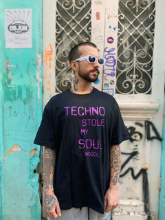 Techno Oversized na internet