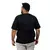 Camiseta masculina plus size na cor preta, vista traseira, modelo confortável.