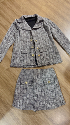 Conjunto blazer com short saia