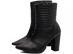 Bota Bico Fino Feminina - comprar online