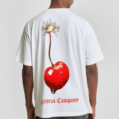 T-shirt Oversized Cherry Bomb - comprar online