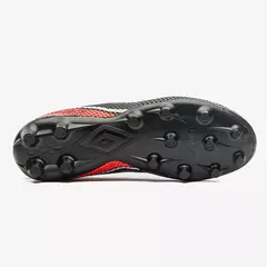 Chuteira Campo Umbro Force Black/White/Fiery Coral - loja online