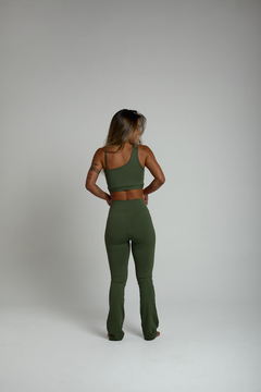 Calça Flare - comprar online