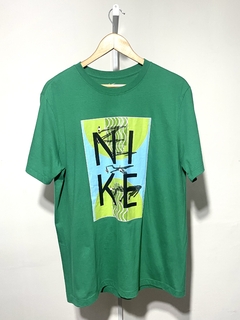 T-SHIRT NIKE / TAMANHO G