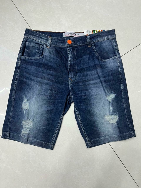 BERMDA JEANS