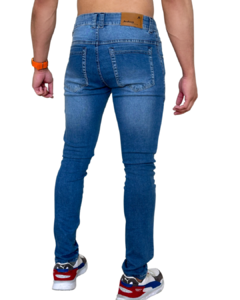 Calça Jeans Skinny na internet