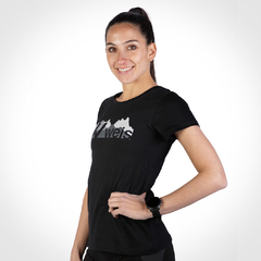 REMERA MUJER PEAKS / NEGRA - comprar online