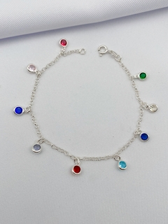 Pulseira com Pedrinhas Coloridas Penduradas - comprar online