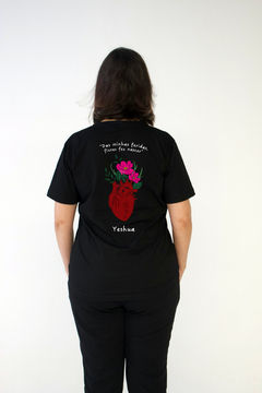 Camiseta Feminina - Flores Fez Nascer - loja online