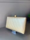 Clutch Vicky Dourado E007443